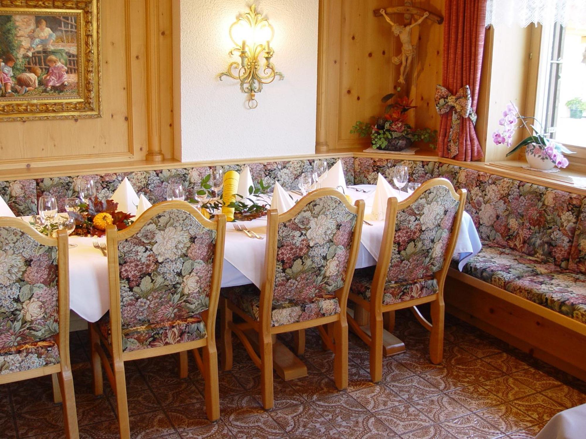 Hotel Montabella شرنز المظهر الخارجي الصورة