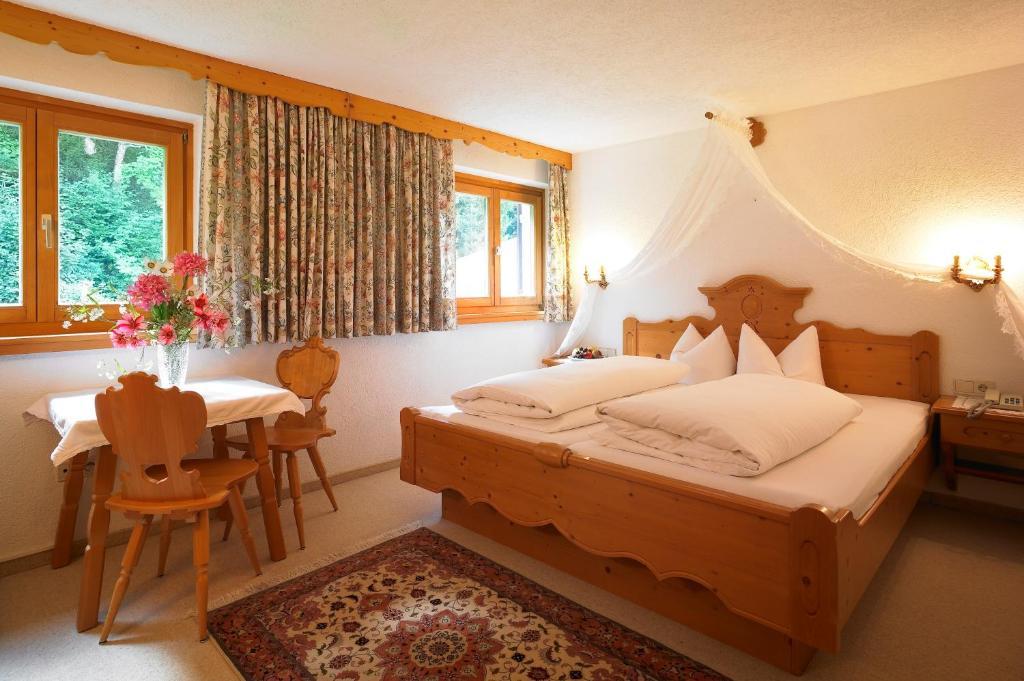 Hotel Montabella شرنز الغرفة الصورة